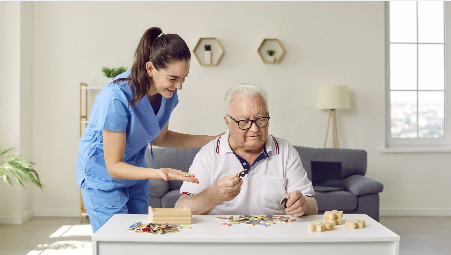 un patient d'alzheimer avec son médecin